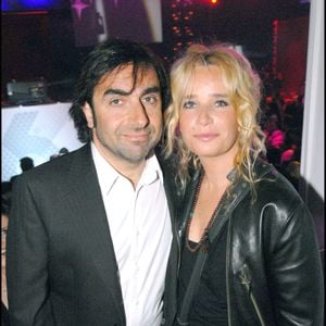 André Manoukian et sa femme Stéphanie lors des 20 ans de la chaîne M6 aux Tuileries à Paris. © RACHID BELLAK / BESTIMAGE