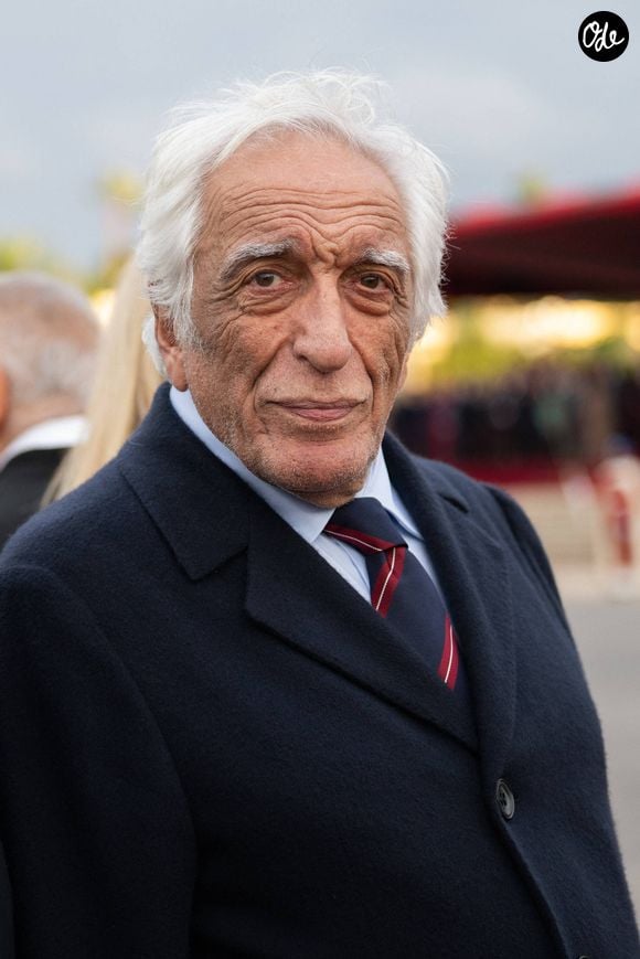 Gérard Darmon - La délégation française et les personnalités accompagnant le président de la République Emmanuel Macron lors de sa visite d'Etat de trois jours au Maroc, le 28 octobre 2024. © Jeanne Accorsini / Pool / Bestimage