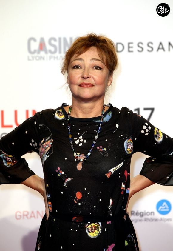 Catherine Frot - Tapis rouge de la cérémonie d'ouverture du Festival Lumière  2017 au cours de laquelle Eddy Mitchell a reçu un hommage à Lyon, le 14 Octobre 2017
© Dominique Jacovides/Bestimage
