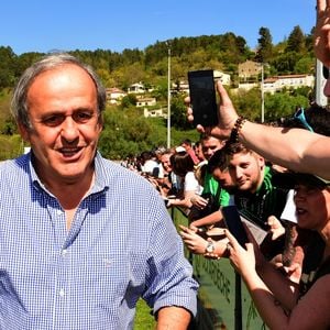 Exclusif - Michel Platini (parrain de l'événement) - Match de football caritatif du Variétés Club de France contre l'union départementale des pompiers de l'Ardèche au profit des pilotes de canadairs décédés en mission au Stade Georges Marquand à Aubenas en Ardèche le 18 avril 2022. © Romain Doucelin/Bestimage