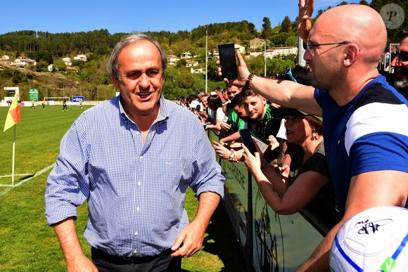 Exclusif - Michel Platini (parrain de l'événement) - Match de football caritatif du Variétés Club de France contre l'union départementale des pompiers de l'Ardèche au profit des pilotes de canadairs décédés en mission au Stade Georges Marquand à Aubenas en Ardèche le 18 avril 2022. © Romain Doucelin/Bestimage