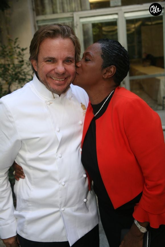 Nicolas Sale (chef cuisinier du Ritz) et Babette de Rozières - Déjeuner pour le lancement du parcours de la gastronomie de la région Ile de France en présence de la présidente de la région Ile-de-France V. Pécresse et de B. de Rozières, déléguée en charge de la gastronomie pour la région et initiatrice du projet le 23 octobre 2018. 

Photo de JLPPA/ Bestimage