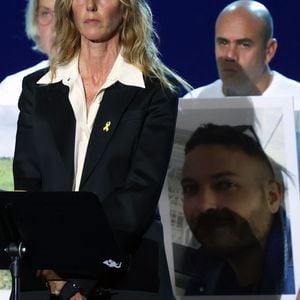 L'actrice Sandrine Kiberlain lors d'une cérémonie organisée par le Conseil des institutions juives de France (CRIF) en hommage aux victimes des attentats du Hamas du 7 octobre 2023 contre Israël, à l'occasion du premier anniversaire de l'événement, à Paris, le 7 octobre 2024. © Stéphane Lemouton / Bestimage