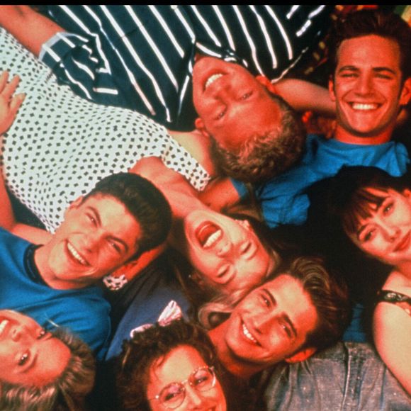 Archive : Les acteurs de la série Beverly Hills lors d'un shooting promo Tori Spelling, Jason Priestley, Ian Zeiring, Luke Perry, Shannen Doherty © Alpha Agency Bestimage