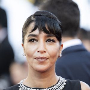 Leila Bekhti, présidente du jury de la section « Un Certain Regard » et actrice française, sur le tapis rouge avant la projection du film « Histoires de la nuit » (The Birthday Party) lors de la 79e édition du Festival de Cannes, à Cannes, dans le sud de la France, le 22 mai 2026. Photo : Eliot Blondet / ABACAPRESS.COM