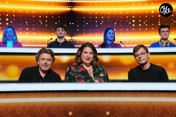 Les participants peuvent tenter de remporter jusqu'à 100 000 euros.

Alex Vizorek, Charlotte Gaccio, Émilien (Les 12 Coups de midi) lors de l'enregistrement de l'émission "100% Logique", présentée par Cyril Féraud et diffusée le 24 octobre sur France 2, à Paris, France, le 23 février 2026. © Anne-Sophie Guebey/Bestimage