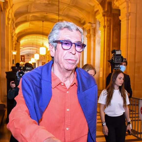 Patrick Balkany à la sortie du palais de justice de Paris après sa condamnation à cinq ans de prison ferme ; et quatre ans pour sa femme Isabelle le 27 mai 2020