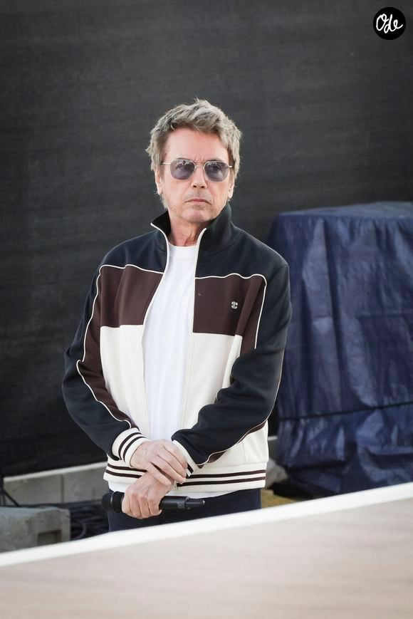 Jean-Michel Jarre sur le plateau de l'émission "C à vous" lors du 77ème Festival International du Film de Cannes, France, le 16 mai 2024. 

Photo par Jack Tribeca/Bestimage