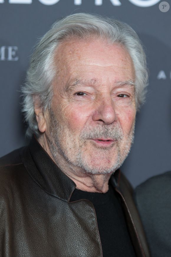 Pierre Arditi assiste à l'avant-première du film 'Maestro' au cinéma UGC Normandie le 06 décembre 2022 à Paris, France. Photo par Nasser Berzane/ABACAPRESS.COM