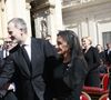 Ils ont ainsi salué leurs homologues
Le roi Felipe VI et la reine Letizia d’Espagne, assistent aux funérailles du pape François devant la basilique Saint Pierre à Rome, le 26 avril 2025.
© Casa de SM El Rey / Bestimage LALO YASKY / BESTIMAGE