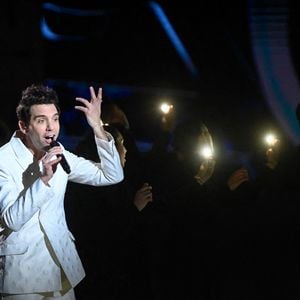Mika se produit lors de la 41e cérémonie des Victoires de la Musique à La Seine Musicale le 13 février 2026 à Boulogne-Billancourt, France. Photo de Franck Castel /ABACAPRESS.COM