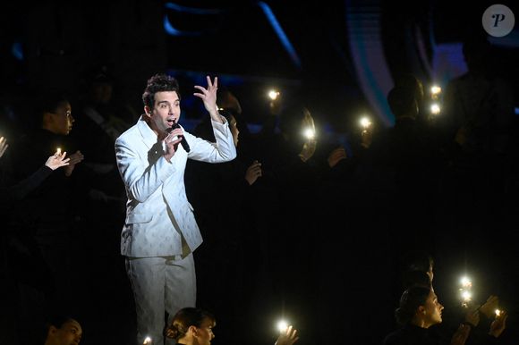 Mika se produit lors de la 41e cérémonie des Victoires de la Musique à La Seine Musicale le 13 février 2026 à Boulogne-Billancourt, France. Photo de Franck Castel /ABACAPRESS.COM