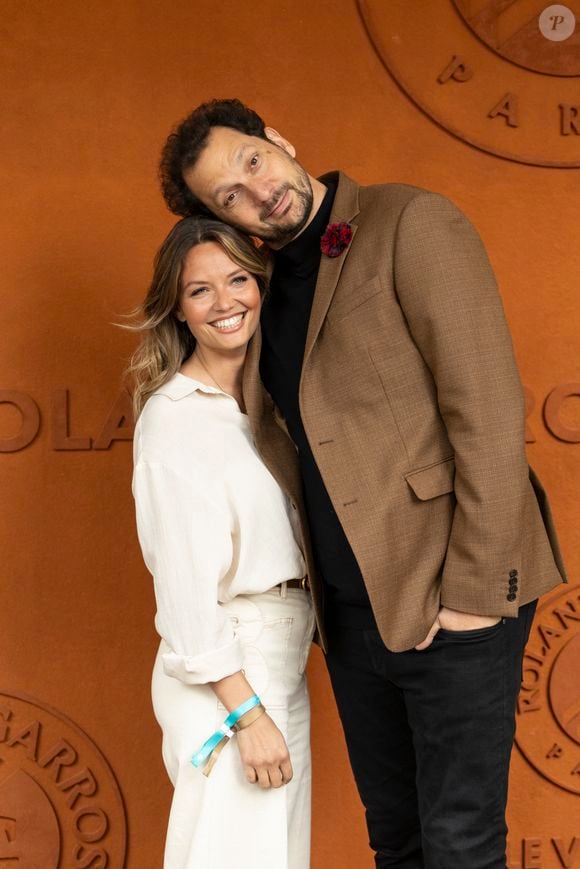 Eric Antoine et Gennifer Demey travaillent tous les deux chez M6

Éric Antoine et sa compagne Gennifer Demey au village lors des Internationaux de France de Tennis de Roland Garros 2025, à Paris, France, le 7 juin 2025. © Cyril Moreau/Bestimage