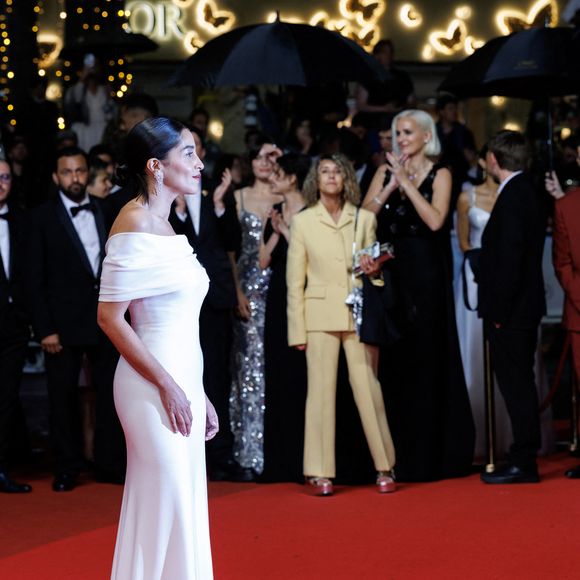 Malgré les épreuves, la distance et leurs carrières, leur complicité s’est renforcée au fil des années.

Leïla Bekhti,  Tahar Rahim à la montée des marches du film « Alpha » lors du 78ème Festival International du Film de Cannes, au Palais des Festivals à Cannes. Le 19 mai 2025. © Jacovides-Moreau / Bestimage