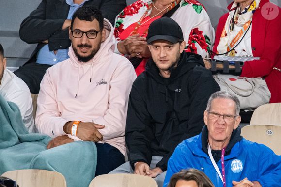 La mère de Vald a été touchée par la maladie

Vald -  Internationaux de France de tennis de Roland Garros 2024 à Paris le 26 mai 2024.