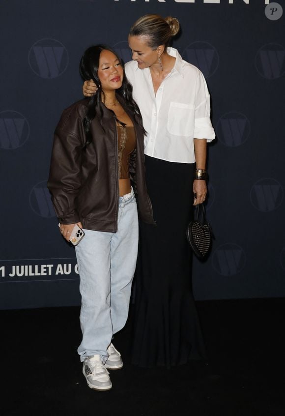 Laeticia Hallyday et sa fille Joy - Avant-Premiere du film "Largo Winch "Le Prix de L'argent" au cinéma le Grand Rex à Paris le 18 juin 2024. © Marc Ausset-Lacroix/Bestimage