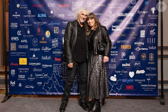 Louis Bertignac et sa femme Laetitia Brichet au dîner de gala caritatif de l'ONG Elisecare dédié aux enfants de la guerre au Pavillon Ledoyen à Paris le 24 Novembre 2025.

© Julien Sarkissian / Bestimage