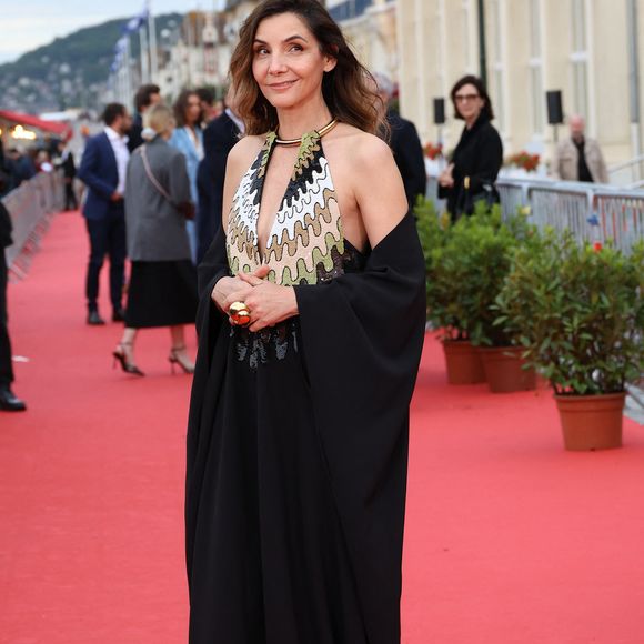 Clotilde Courau sur le tapis rouge de la cérémonie de clôture du 38ème festival du film de Cabourg, France, le 15 juin 2024. Les Journées romantiques du 38ème Festival du film de Cabourg (Calvados) auront lieu du 12 au 16 juin. © Coadic Guirec/Bestimage