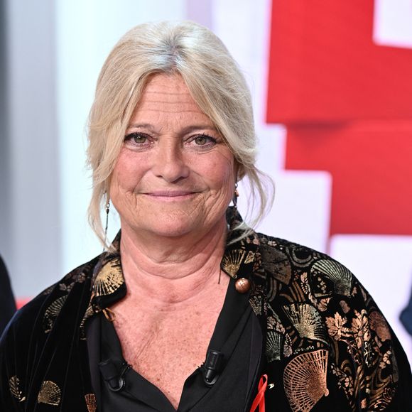 Marina Carrère d'Encausse présente ce soir sur France 5 un documentaire sur le désir chez les seniors.

Exclusif - Marina Carrere d'Encausse - Enregistrement de l'émission Vivement dimanche au studio Gabriel, presentée par Michel Drucker. © Guillaume Gaffiot / Bestimage