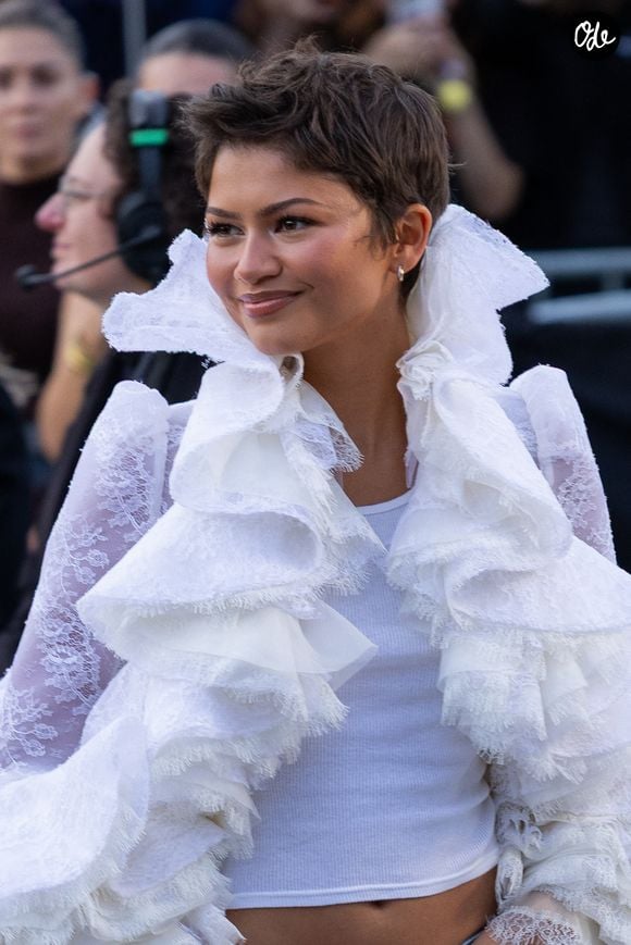 Zendaya a elle aussi fait un crochet par l'établissement gastronomique.

Zendaya lors de la Fashion Week de Paris, le 6 octobre 2026 © Florian Lavielle / Bestimage