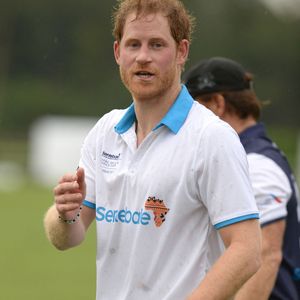Ce mardi 25 mars, il a annoncé qu'il quittait l'association Sentebale.

Le prince Harry à la compétition de Polo Sentebale organisée par le Royal Salute World Polo à Valiente Polo Farm à Wellington en Floride, le 4 mai 2016.

Photo : Fameflynet / Bestimage