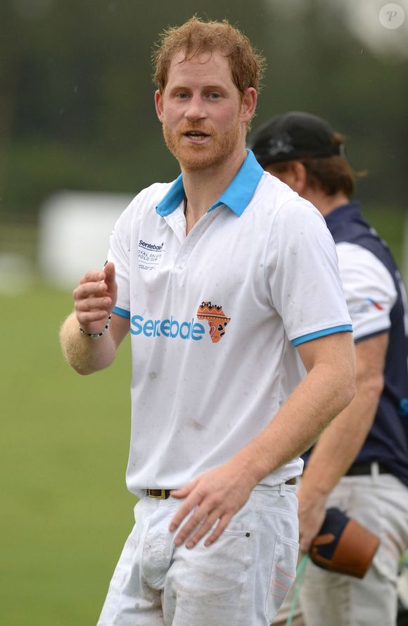 Ce mardi 25 mars, il a annoncé qu'il quittait l'association Sentebale.

Le prince Harry à la compétition de Polo Sentebale organisée par le Royal Salute World Polo à Valiente Polo Farm à Wellington en Floride, le 4 mai 2016.

Photo : Fameflynet / Bestimage