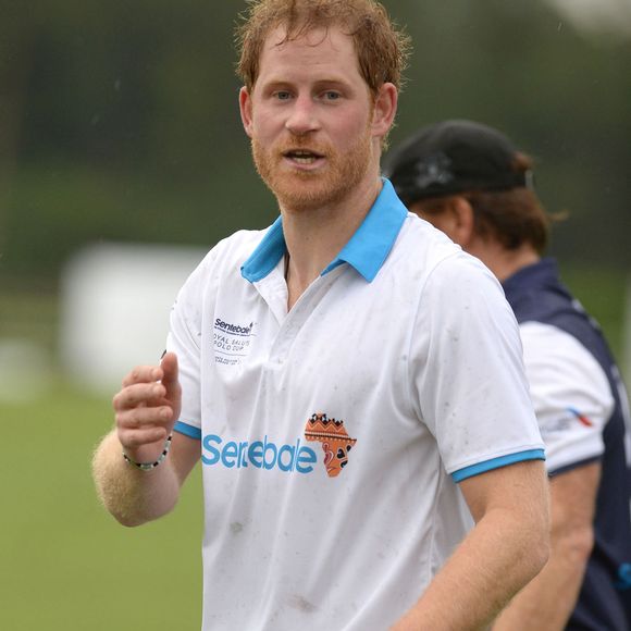 Ce mardi 25 mars, il a annoncé qu'il quittait l'association Sentebale.

Le prince Harry à la compétition de Polo Sentebale organisée par le Royal Salute World Polo à Valiente Polo Farm à Wellington en Floride, le 4 mai 2016.

Photo : Fameflynet / Bestimage