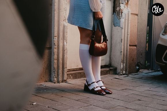 Envie d’une touche rétro ? Les babies sont parfaites et réveillent instantanément une tenue.

Pexels
