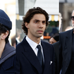 Dernier voyage de Nicolas Altmayer : Jean Dujardin, Tahar Rahim, Gilles Lellouche et le fils de sa compagne Mathilde Favier réunis à Paris pour lui dire adieu