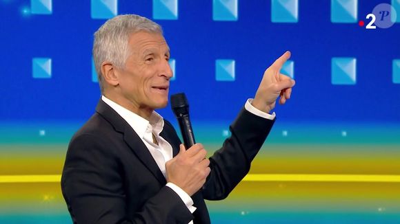 Benoît de "N'oubliez pas les paroles" présente sa soeur, dans l'émission du 8 janvier 2025