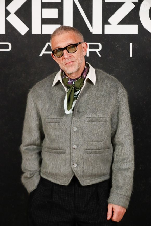 Une famille recomposée qui fait le bonheur de l'acteur vivant entre Paris et le Brésil.
Vincent Cassel - Photocall du défilé KENZO "Collection Homme Prêt-à-Porter Automne/Hiver 2025-2026" au Palais de Chaillot lors de la Fashion Week de Paris (PFW), le 24 janvier 2025.
© Christophe Clovis/Bestimage