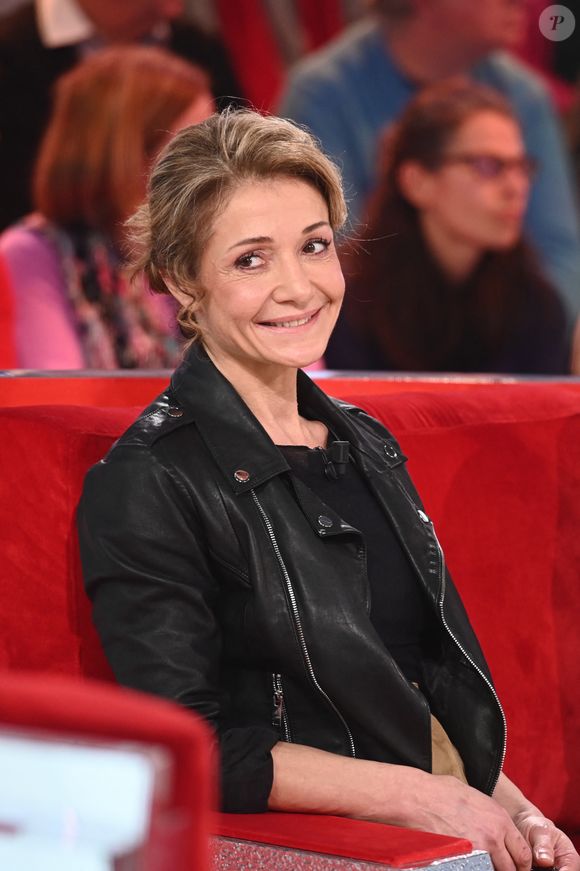 Ainsi que Dorine Bourneton

Exclusif - Dorine Bourneton - Enregistrement de l'émission Vivement dimanche au studio Rive gauche, presentée par Michel Drucker . Diffusion sur France 3 le 22 février 2026 © Guillaume Gaffiot/Bestimage