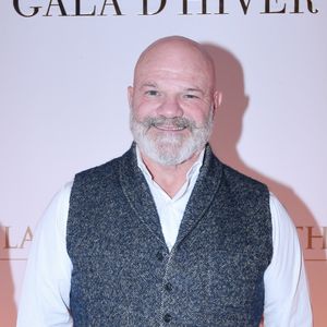 Le chef a fait face aux critiques d'une restauratrice : Betty, qu'il avait aidée par le passé.

Philippe Etchebest - Personnalités au gala d'hiver de l'hôtel Peninsula Paris le 27 novembre 2025.

© Rachid Bellak / Bestimage