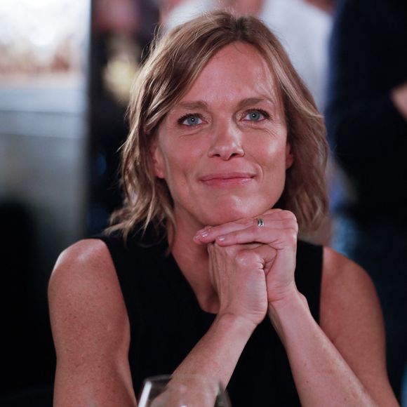 Malgré les 16 ans qui les séparent, elles ont craqué l'une pour l'autre...

Exclusif - Anne Le Nen - Tournage de l'émission "Panique au 31", scénarisée par A.Ducret et T.Villa, réalisée par G.Leforestier, diffusée le 30 décembre 2024 sur TF1. © Christophe Clovis / Bestimage