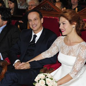 Exclusif - Emilie Dequenne et son époux Michel Ferracci - Mariage de Michel Ferracci et Emilie Dequenne à la mairie du 10ème arrondissement, le samedi 11 octobre 2014 à Paris. © Roberto Battistini / Bestimage