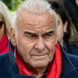 Boulversé par la disparition de sa fille Laurette en 2002, le chanteur se terrait en Corse, coupant les ponts avec ses deux autres enfants Marie et Alexis

Belgique, Bruxelles, 17 mai 2018 - Cérémonie d'enterrement de la chanteuse belge Maurane (Claudine Luypaerts) - chanteur français Michel Fugain Photo by Danny Gys / Reporters/ABACAPRESS.COM