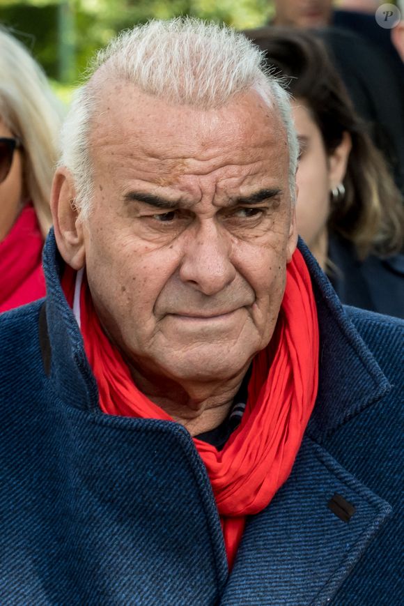 Boulversé par la disparition de sa fille Laurette en 2002, le chanteur se terrait en Corse, coupant les ponts avec ses deux autres enfants Marie et Alexis

Belgique, Bruxelles, 17 mai 2018 - Cérémonie d'enterrement de la chanteuse belge Maurane (Claudine Luypaerts) - chanteur français Michel Fugain Photo by Danny Gys / Reporters/ABACAPRESS.COM