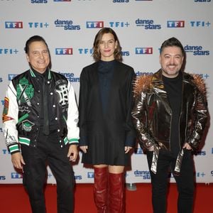 Jean-Marc Généreux, Fauve Hautot et Chris Marques - Photocall de lancement de la saison 2026 de "Danse avec les stars" (DALS) au siège de TF1 à Boulogne-Billancourt le 18 décembre 2025. © Coadic Guirec/Bestimage