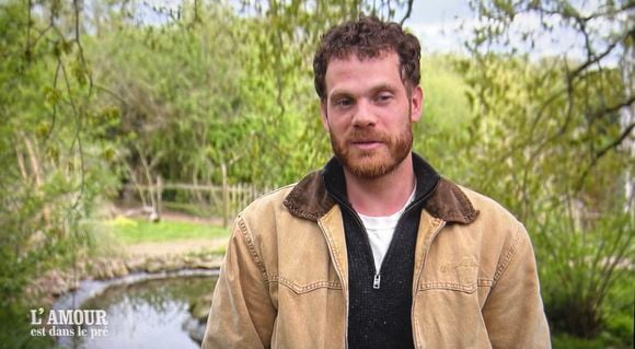 Une autre histoire commence" : Après L'amour est dans le pré, Jean-Baptiste a trouvé sa moitié ! Première photo à deux - Purepeople