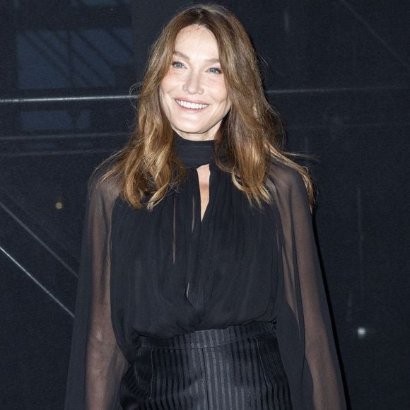 Carla Bruni - Photocall du défilé Saint Laurent Womenswear Printemps/été 2024 dans le cadre de la Fashion week de Paris le 26 septembre 2023 à Paris. © Olivier Borde/Bestimage