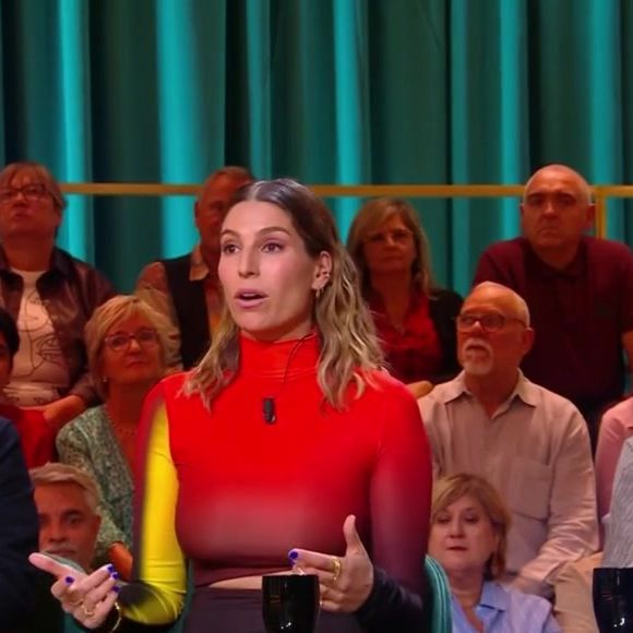 Laury Thilleman invitée de Léa Salamé dans "Quelle époque !" sur France 2, samedi 11 octobre 2025.
