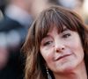 Elle décrit cette habitude comme une véritable “pathologie” qui lui a coûté cher.

Romane Bohringer à la montée des marches du film "Hors Normes" pour la clôture du 72ème Festival International du Film de Cannes, le 25 mai 2019

© Jacovides-Moreau / Bestimage