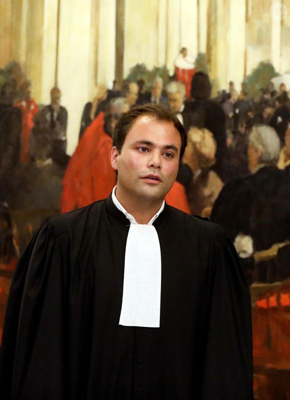 Exclusif - Charles Consigny, 11e Secrétaire de la Conférence - Bernard Tapie intervient lors de la promotion 2020 de la conférence des avocats du barreau de Paris, 11e séance du premier tour, à la bibliothèque de l'ordre à Paris. Le 7 septembre 2020. © Dominique Jacovides / Bestimage