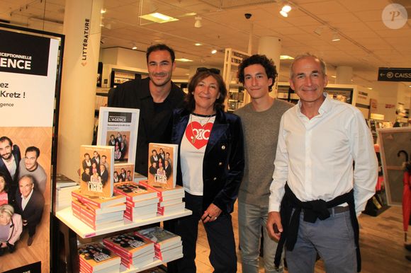 Ensemble, ils ont eu plusieurs enfants qui se sont eux aussi lancé dans la même carrière en rejoignant l'agence familiale

Raphael Kretz, Valentin Kretz, Sandrine Kretz, Olivier Kretz - La famille Kretz (série L'Agence sur TMC et Netflix) dédicace son livre "Bienvenue à l'Agence" au BHV Marais à Paris le 14 mai 2024. © Philippe Baldini/Bestimage