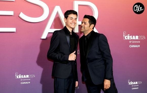 Jamel Debbouze et son fils Léon - Photocall des lauréats (press room) lors de la 49ème édition de la cérémonie des César à l’Olympia à Paris le 23 février 2024

© Dominique Jacovides / Olivier Borde / Bestimage