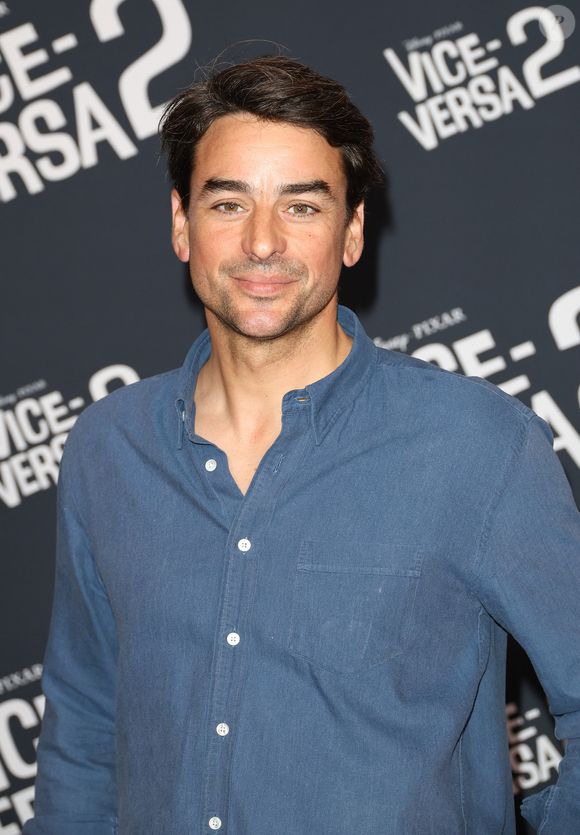 D'ailleurs, lors des déplacements professionnels, c'est désormais lui qui s'occupe de réserver le restaurant.

Julian Bugier - Avant-première du film "Vice-versa 2" au cinéma Le Grand Rex à Paris le 16 juin 2024. © Coadic Guirec/Bestimage