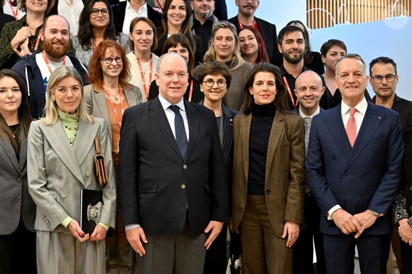 Le prince Albert II de Monaco, la princesse Caroline de Hanovre, Charlotte Casiraghi et Mélanie-Antoinette de Massy inaugurent la médiathèque Caroline à Monaco, le 10 décembre 2025.
© Bruno Bebert / Bestimage