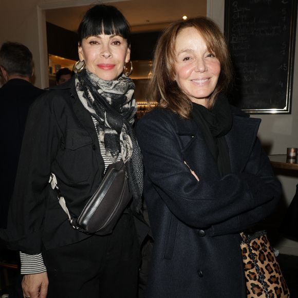 Exclusif - Mathilda May et Philippine Leroy-Beaulieu lors de la générale de la pièce "Amis pour la vie" au théâtre de l'Oeuvre à Paris le 24 avril 2025. La représentation est suivie d'un cocktail.

© Coadic Guirec / Bestimage
