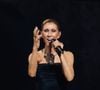 Pour son grand retour sur la scène parisienne, Céline Dion a offert un spectacle magistral qui a transporté ses fans et un parterre de célébrités. 

Celine Dion, tenue et bijoux Boucheron, lors de son premier concert à la Plénitude Arena à Paris La Défense. Agence / Bestimage