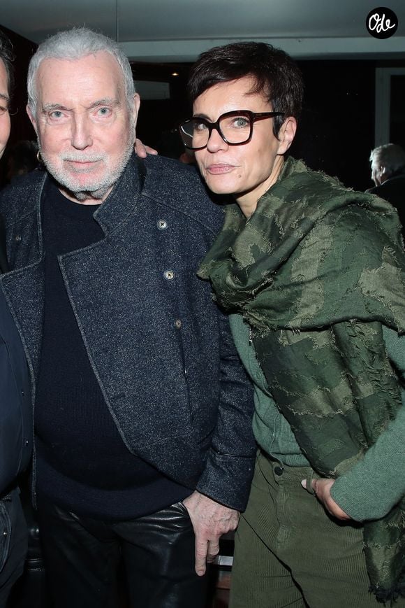 Bernard Lavilliers partage actuellement la vie de Sophie. 
Bernard Lavilliers et sa femme Sophie Chevallier - Célébrités au spectacle « Laurent Gerra se met à table ! », à savourer au Casino de Paris, à Paris, France, le 4 Janvier 2025. © Bertrand Rindoff/Bestimage